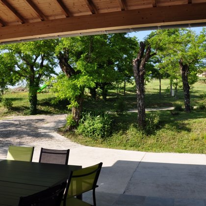 Vue depuis la terrasse couverte