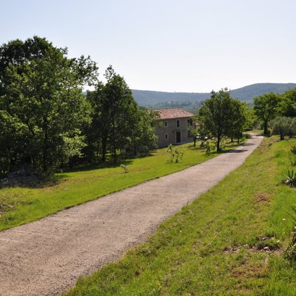 Chemin d'accés privé