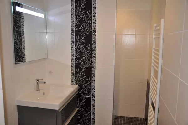 Salle de bain privative chambre 5