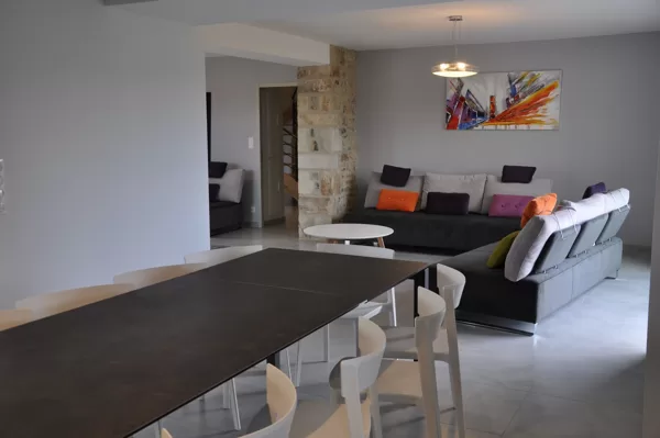 Coin jour repas et salon